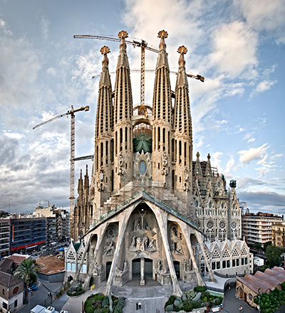 La Sagrada Familia Antoni Gaudi